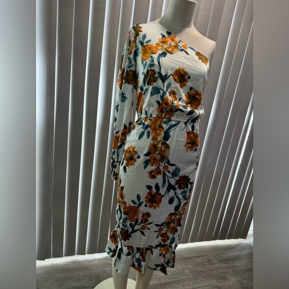 🌸AMTIOUS floral one shoulder dress ✨ - Picture 5 of 9